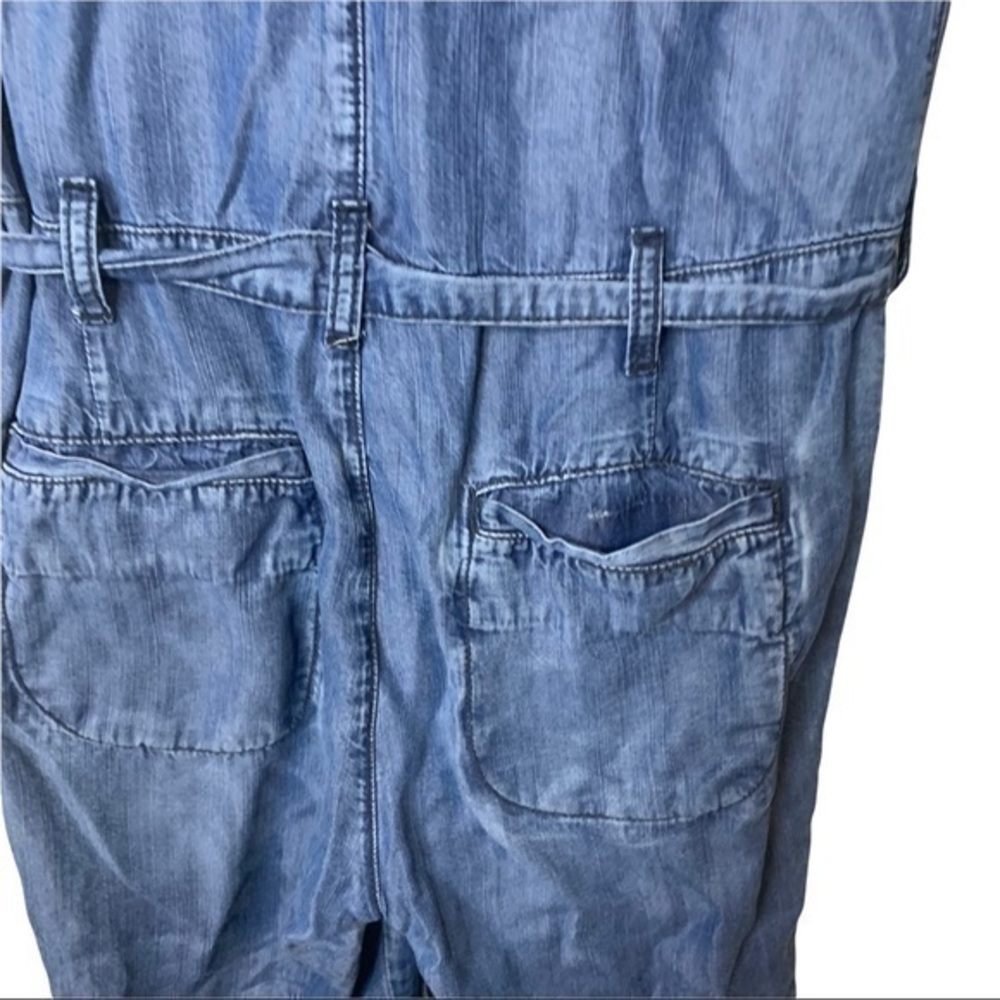 FREE PEOPLE LOU DENIM BELTED CHAMBRAY V-NECK JUMPSUIT - Picture 4 of 16